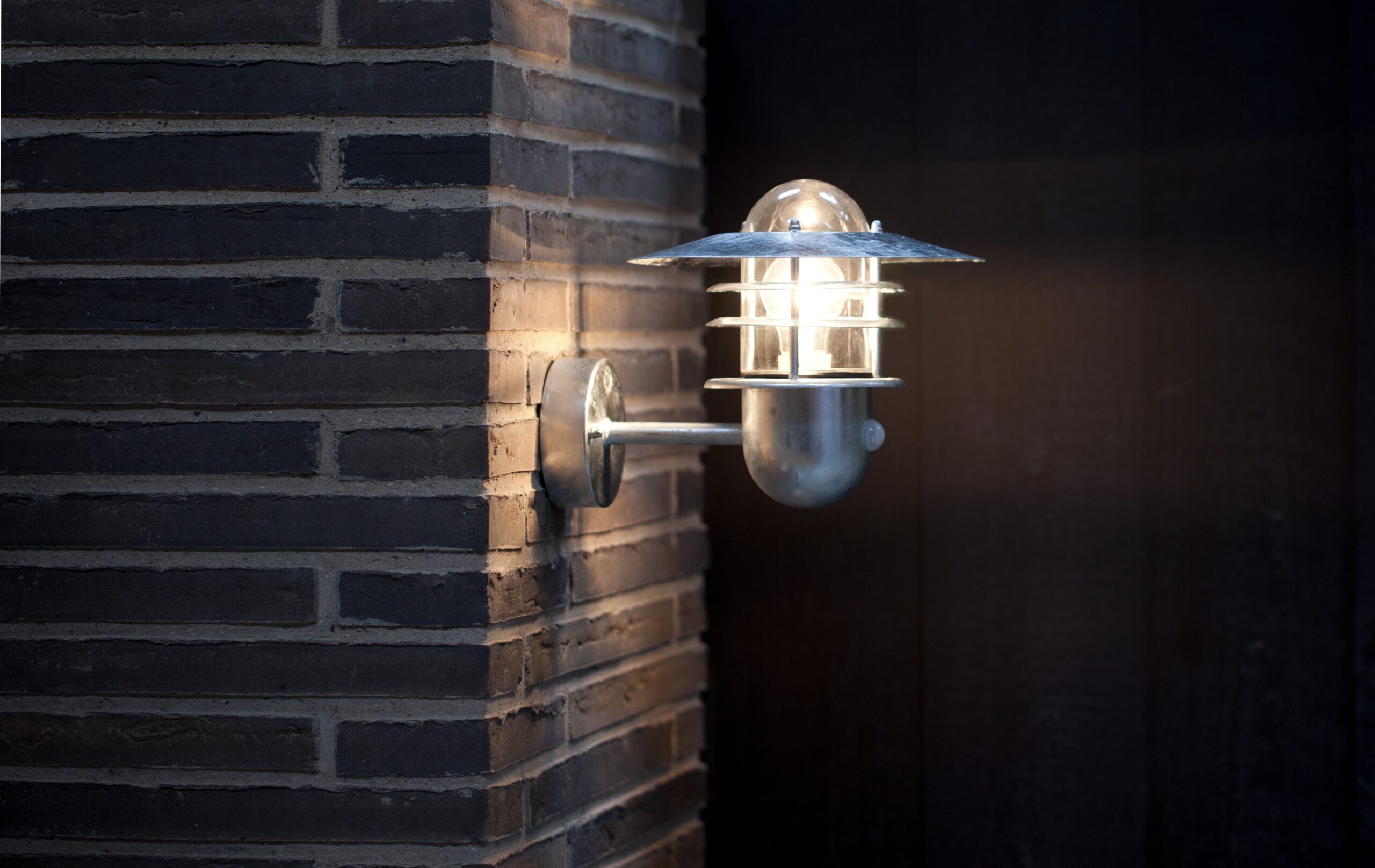 Nordlux Agger sienas/fasādes lampa ar sensoru