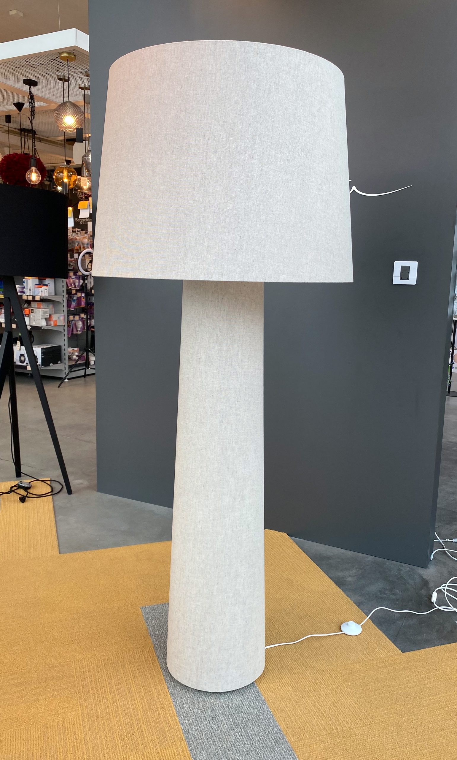 LaLampa Mushfloor stāvlampa
