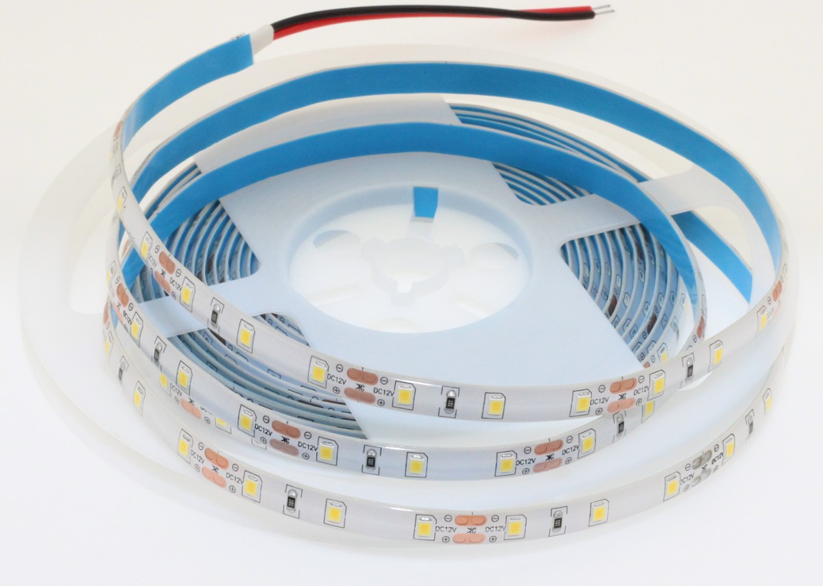 LED lente 3000 K 12 V 4,8W/m IP63 5m rullis